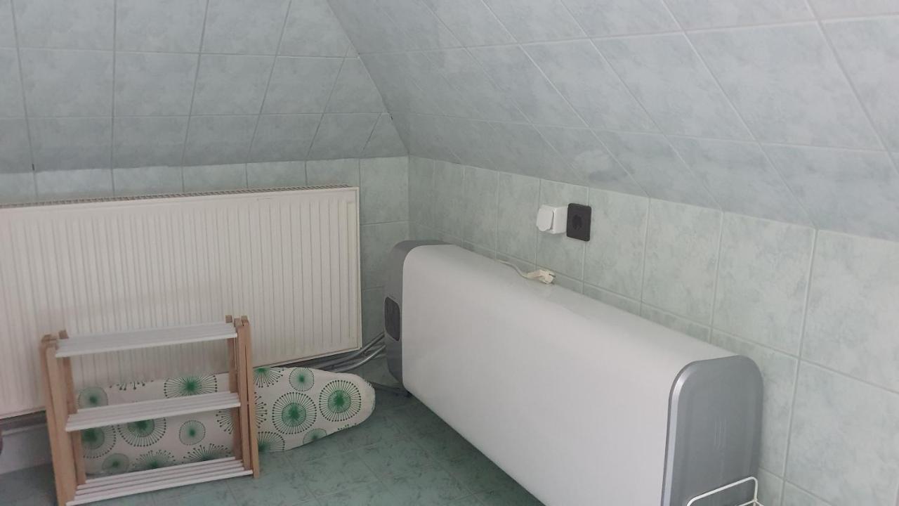 Ruttkai Vendeghaz Apartment Szekesfehervar Ngoại thất bức ảnh